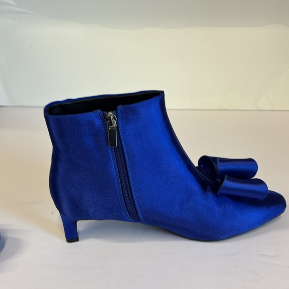 Est. 1946 Blue Bow Pointed Dressy Ankle Boots - Picture 7 of 14
